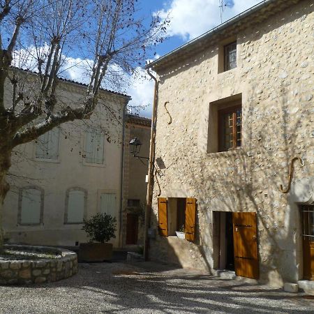 Une Maison Dans Le Village Ribiers Luaran gambar